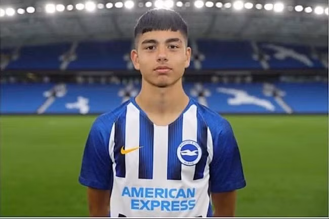 Cầu thủ trẻ Jaami Qureshi vừa ký hợp đồng 2 năm với CLB Brighton. Ảnh: internet.