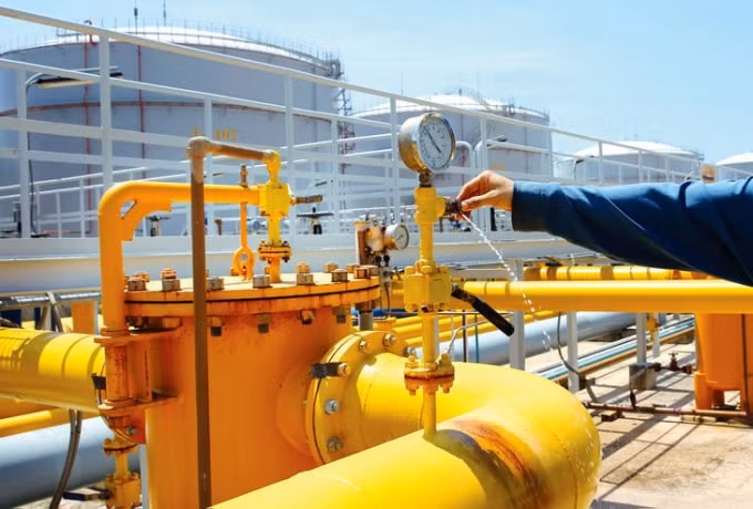 Giá dầu hôm nay sụt giảm mạnh. Ảnh minh họa.