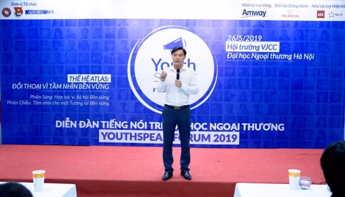 Ông Nguyễn Phương Sơn – Giám đốc Đối Ngoại Amway Việt Nam chia sẻ về “Sự bền vững dưới góc nhìn nhà kinh doanh”