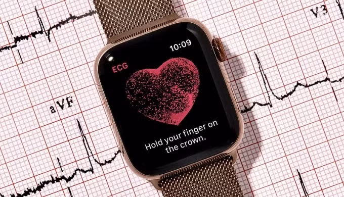 Theo dõi sức khỏe với Apple Watch.