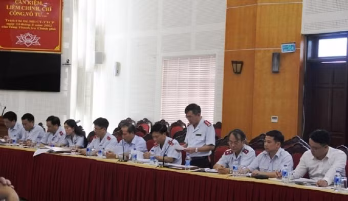 Công bố Quyết định thanh tra việc tăng giá điện. Ảnh: Tuyến Phan