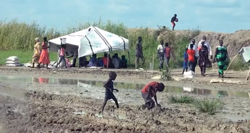 Người dân Nam Sudan trong khu trại tị nạn. Ảnh: Anh Tuấn.
