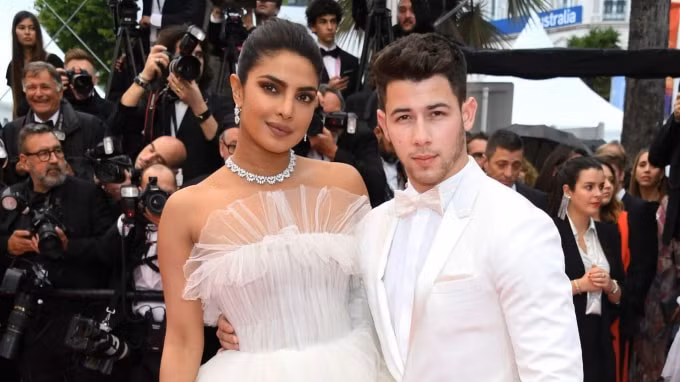 priyanka-chopra-at-cannes-2019-featured-1366x768