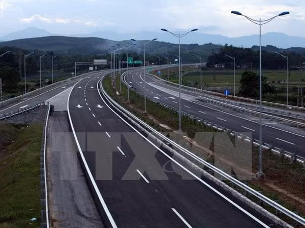 Cao tốc Nội Bài - Lào Cai. Ảnh: TTXVN