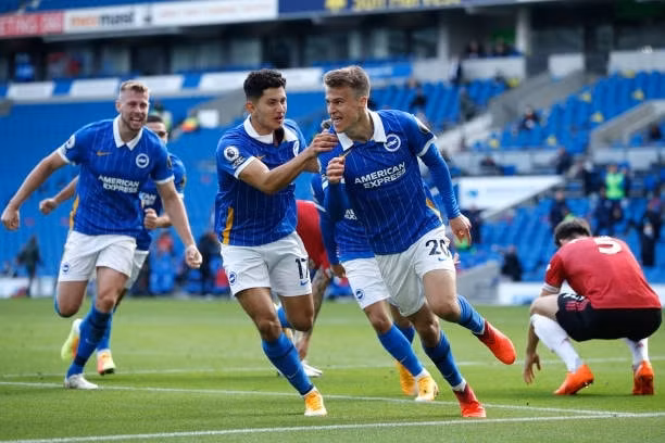 Solly March giúp Brighton gỡ hòa phút 90+5. Ảnh: internet.