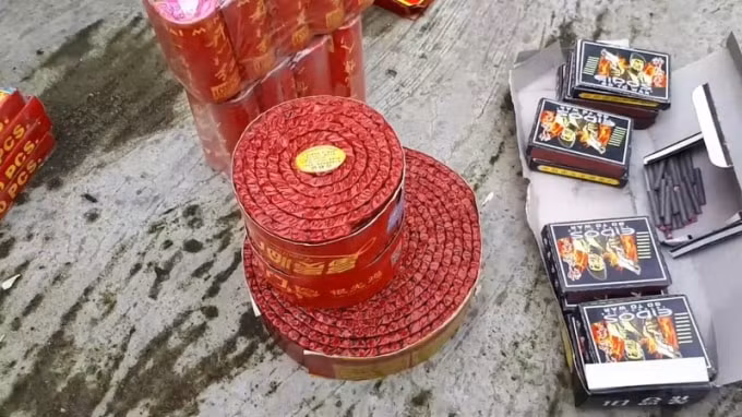Vận chuyển trái phép pháo nổ. Ảnh minh họa.