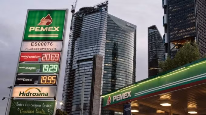 Pemex, một ‘ông lớn’ trong ngành dầu khí của Mexico, cáo buộc rằng một số nhà chính trị gia cấp cao nhận những khoản tiền bất hợp pháp từ các công ty bao gồm Odebrecht. Ảnh: Getty