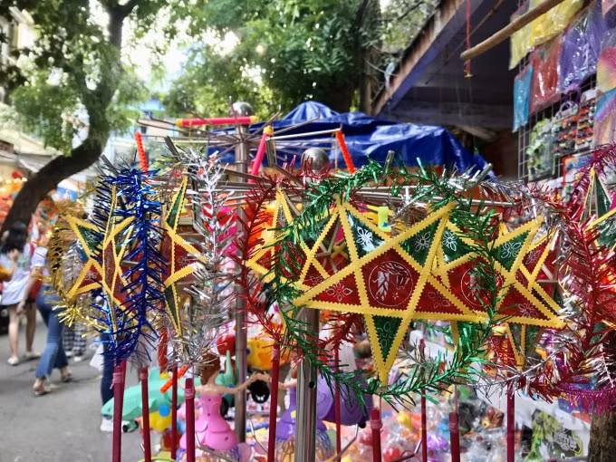 Mặt hàng đồ chơi truyền thống năm nay được khách hàng khá ưa chuộng