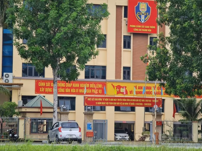 Phòng CSGT Công an tỉnh Thanh Hóa đã quyết định tước danh hiệu CAND đối với ông Lê Văn Tuân