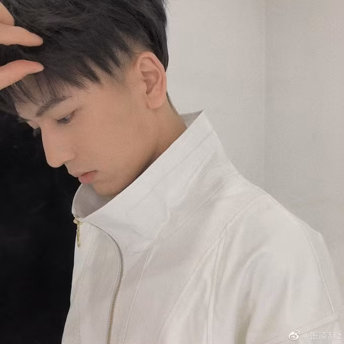 trương Lăng Hách1