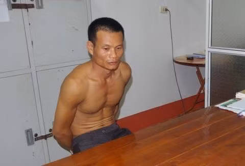 Đối tượng Ân Văn Hiền bị bắt tại Cơ quan điều tra. Ảnh: internet.