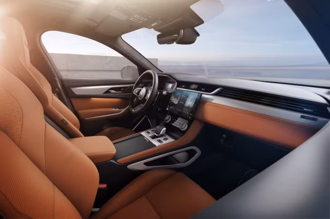 Jag_F-PACE_21MY_Studio_Interior_Tan_02_150920