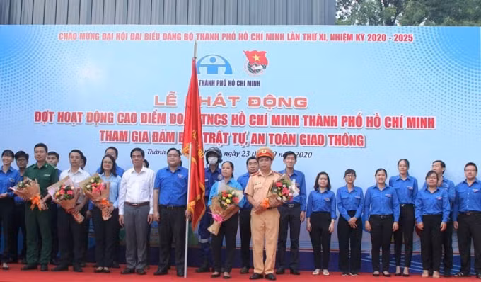 Các hoạt động cao điểm “Vì an toàn giao thông” nhằm phát huy trách nhiệm, tinh thần xung kích của tuổi trẻ Thành phố.
