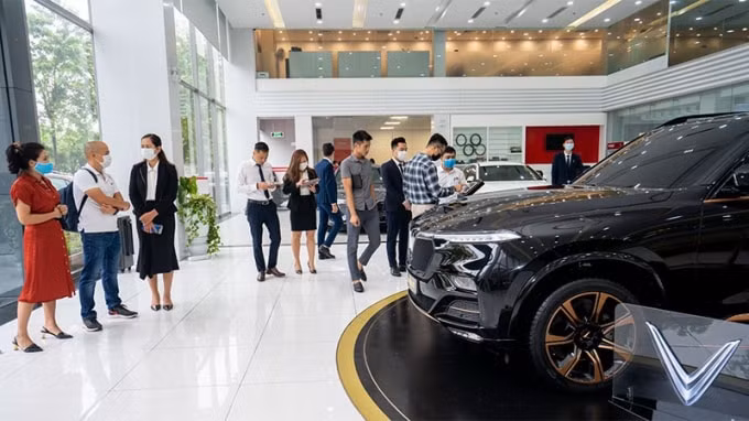 Mẫu xe VinFast President tạo được sức hút lớn với truyền thông trong nước và quốc tế.