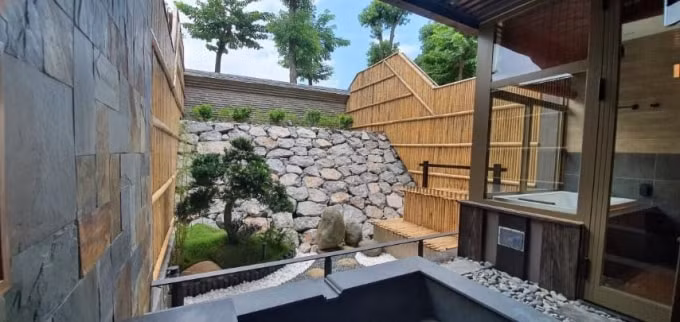 Yoko Onsen Quang Hanh 9