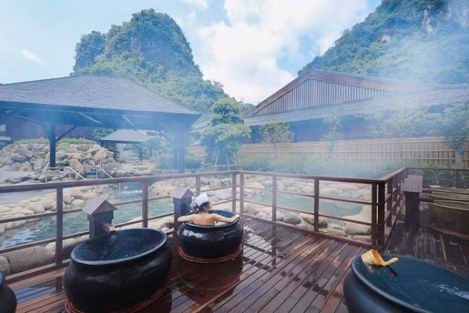 Yoko Onsen Quang Hanh 3