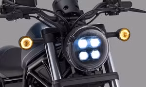 Hệ thống đèn được chuyển sang dạng LED với đèn chiếu hậu dạng tròn mang phong cách cổ điển. Ảnh: internet.