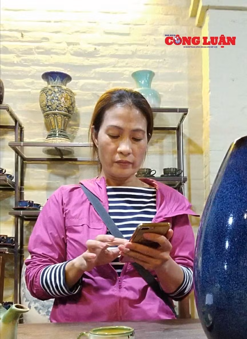 Bà Toan thừa nhận việc mua đất không rõ nguồn gốc; không hóa đơn, chứng từ trong buổi làm việc.