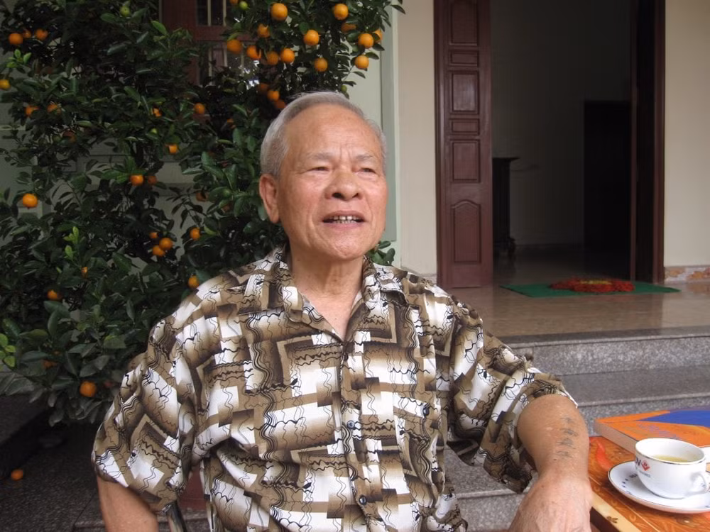 Cựu Hiệu trưởng Nguyễn Văn Tấn