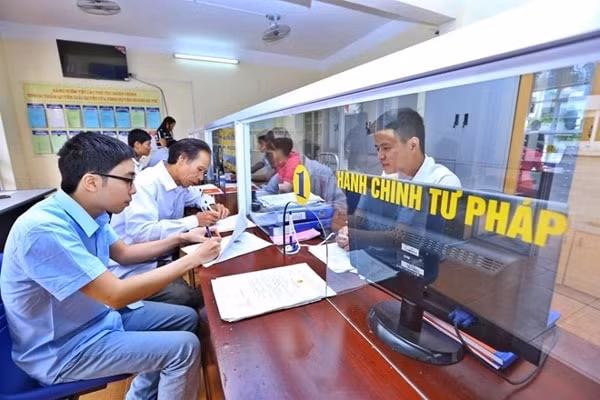 Cơ quan hành chính nhà nước sẽ thực hiện chế độ báo cáo trên Hệ thống thông tin báo cáo quốc gia vào tháng 3/2020. Ảnh minh họa