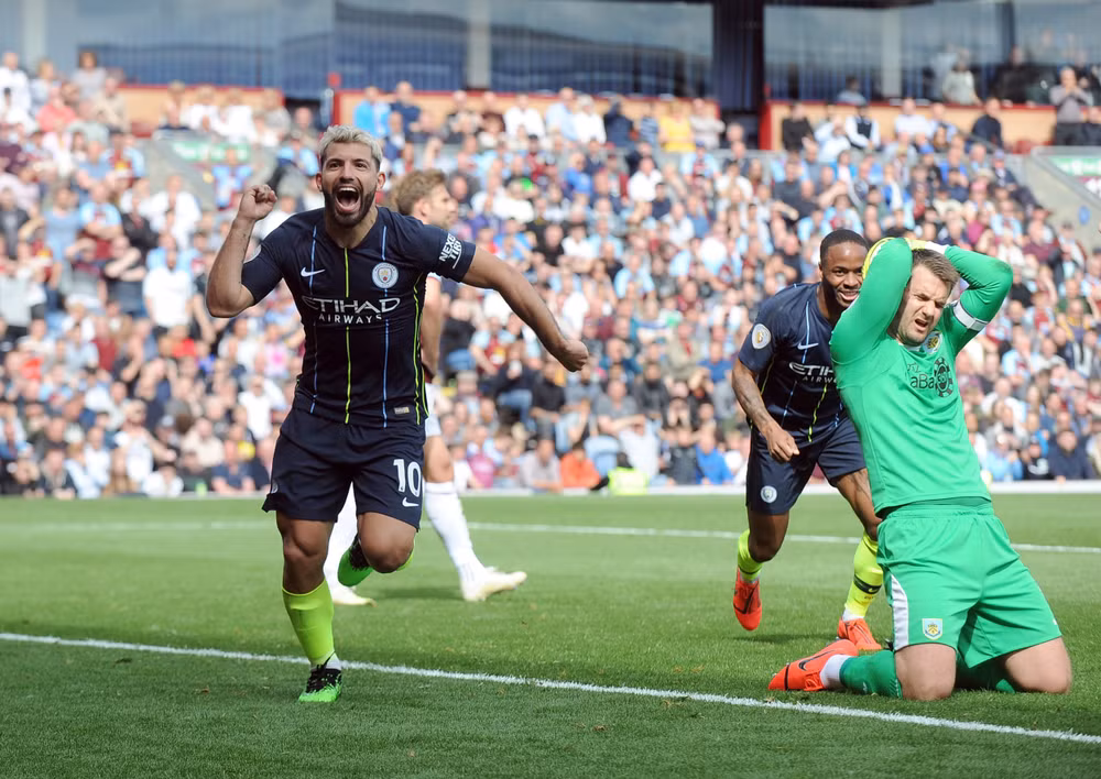 Kun Aguero sắm vai người hùng khi ghi bàn thắng duy nhất giúp Man City có được 3 điểm trọn vẹn. Ảnh: Getty