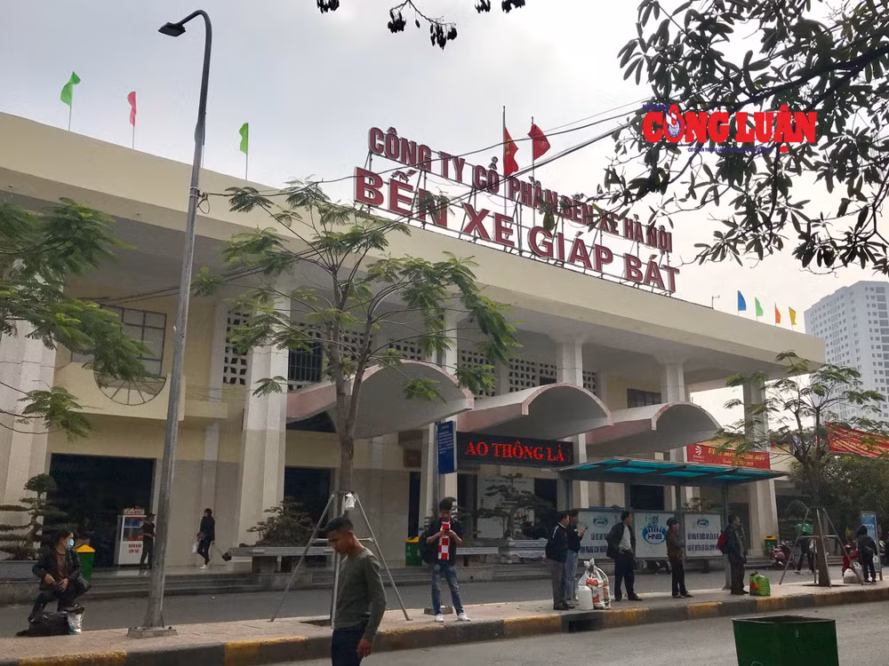 Sở GTVT Hà Nội xem xét cắt “lốt” hàng trăm xe khách đăng ký vào bến nhưng chạy không đủ chuyến