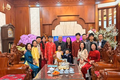 Nếp nhà - điểm tựa giữa những đổi thay