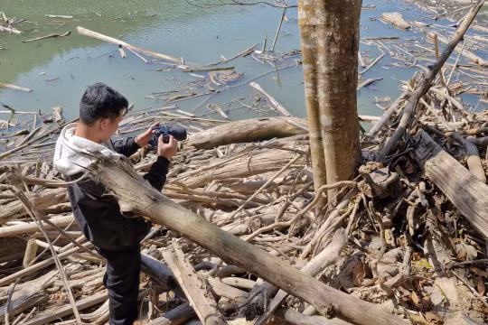 Đi tìm nguy cơ âm thầm tích tụ dưới lòng hồ thủy điện