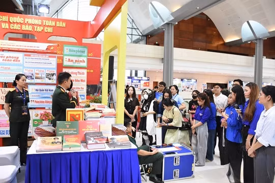 Điều chỉnh cơ chế phân bổ báo, tạp chí trong quân đội theo tổ chức mới