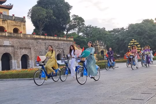 Nét thanh lịch Tràng An trong nhịp sống số: Vai trò ‘chữa lành’ và dẫn dắt của báo chí