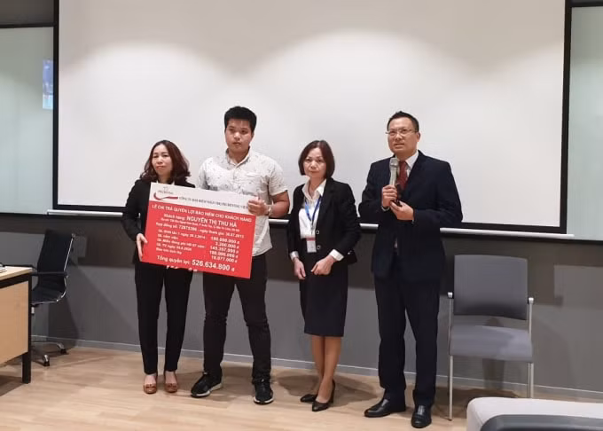 Lễ chi trả quyền lợi bảo hiểm của Prudential Việt Nam vào chiều 5/9.