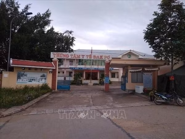 Trung tâm y tế huyện Đăk Pơ, nơi xảy ra sự việc phát tán hình ảnh bệnh án bệnh nhân nghi nhiễm COVID-19 gây hoang mang dư luận. Ảnh: TTXVN