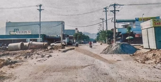 Hiện tượng sụt lún xảy ra tại Khu tái định cư Hòa Liên 3 và cả Hòa Liên 4 dù hồ sơ thiết kế bản vẽ thi công có đủ hay thiếu hồ sơ khảo sát địa chất