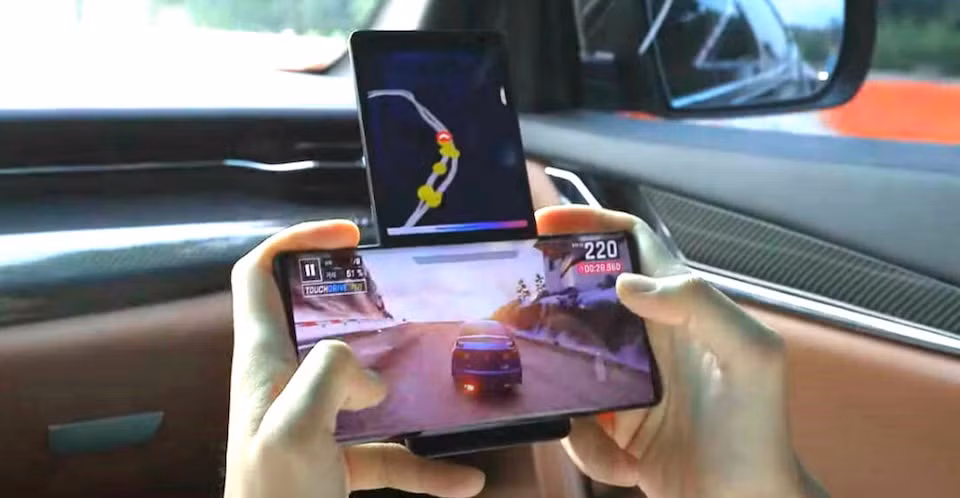 Rò rỉ thông tin LG Wing. Ảnh: phonearena.com
