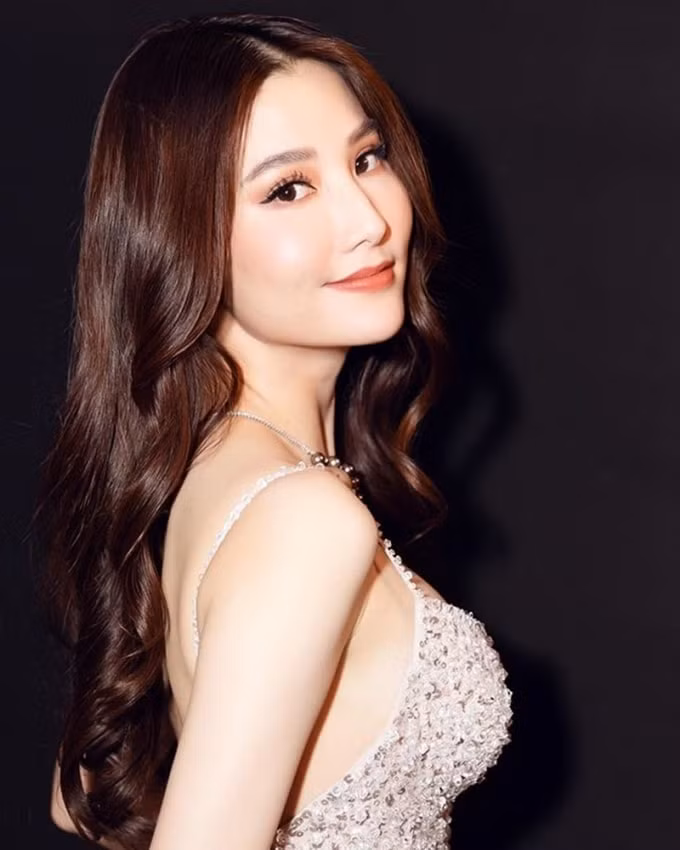 Đây là lần đầu Diễm My được đề cử VTV Ấn tượng tuy nhiên cô sẽ phải đương đầu với các ứng viên nặng ký để có thể chạm tới giải thưởng.