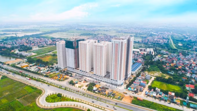 Eurowindow River Tower của Cen Land được Dwell Realty Vietnam phân phối lại.
