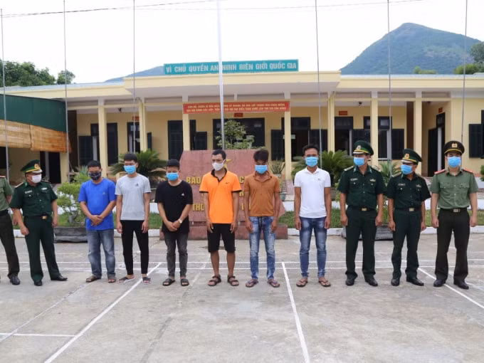 Các đối tượng bị bắt giữ