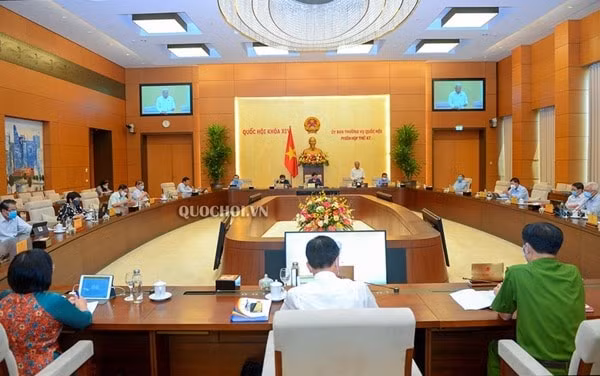 Phiên họp thứ 47 của Ủy ban Thường vụ Quốc hội