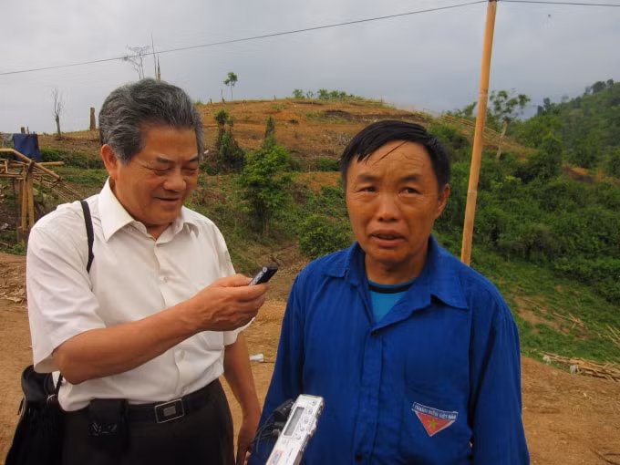 Tác giả hỏi chuyện Mùa A Kỷ, Trưởng bản Huổi Khon.