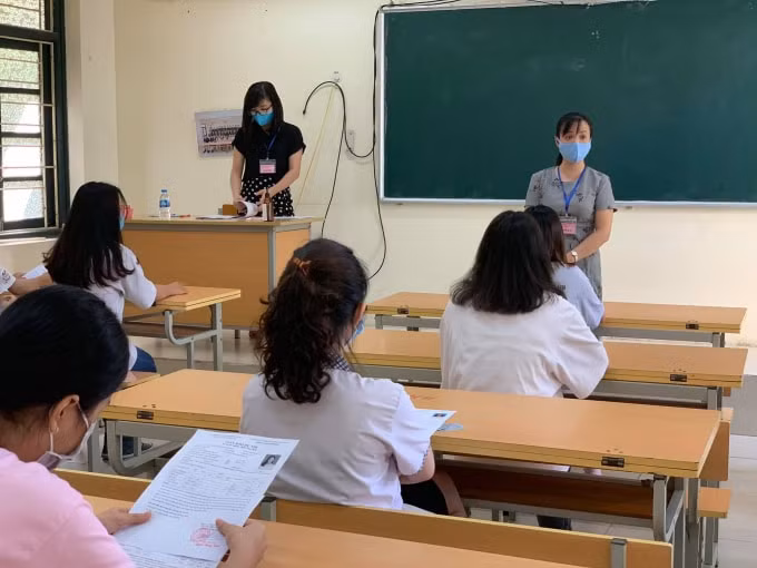 Đề Ngữ Văn của Kỳ thi tốt nghiệp THPT 2020 đợt 2 được đánh giá là không hấp dẫn (Ảnh Trinh Phúc).