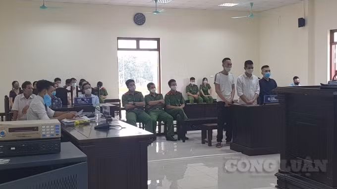 Phiên tòa xét xử sơ thẩm vụ án cưỡng đoạt tài sản diễn ra ngày 18/8/2020 tại TAND tỉnh Nam Định.