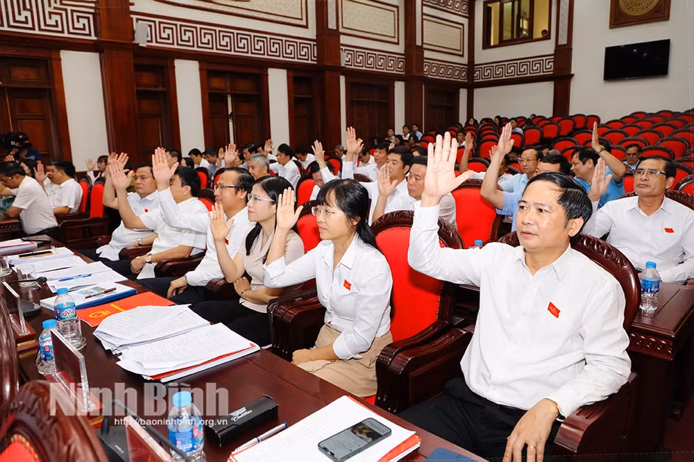ky hop thu 23 hdnd tinh ninh binh khoa xv thong qua 12 du thao nghi quyet quan trong hinh 2