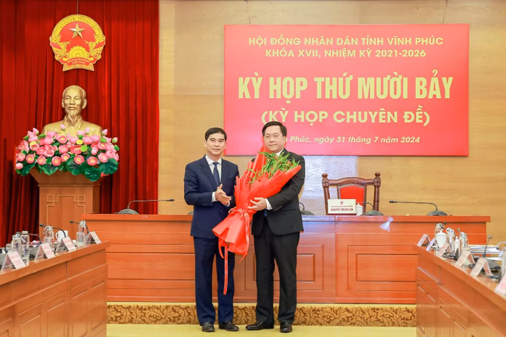 ong tran duy dong duoc bau giu chuc chu tich ubnd tinh vinh phuc hinh 1
