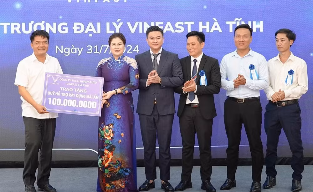 vinfast khai truong dai ly tai ha tinh hinh 7
