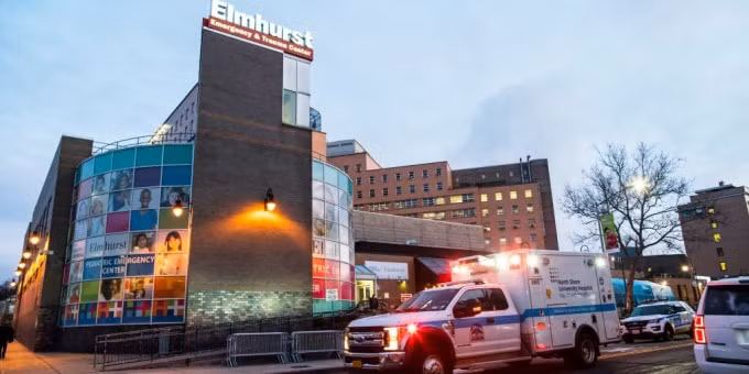 Bệnh viện Elmhurst tại New York, Mỹ. Ảnh: BI