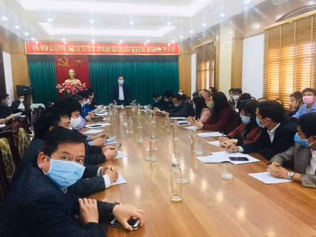 Ban chỉ đạo phòng chống dịch bệnh Covid- 19 thành phố Hải Dương họp triển khai các phương án phòng chống dịch bệnh Covid- 19(nguồn: Trang tin điện tử thành phố)