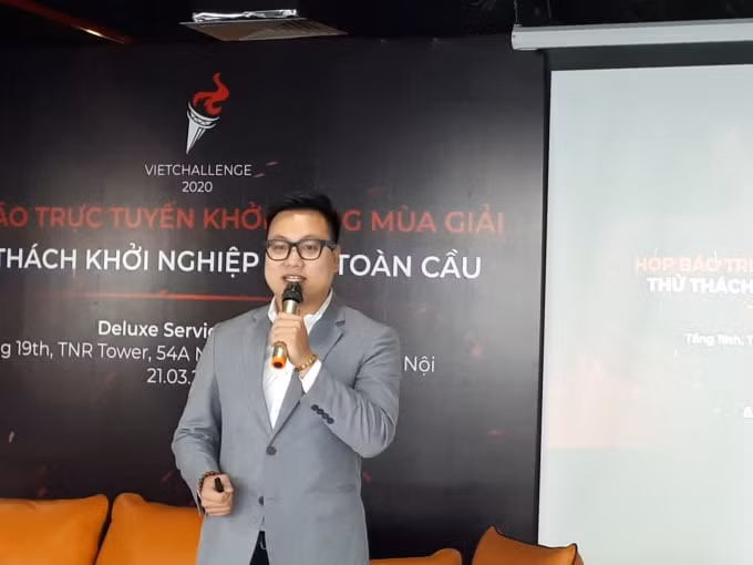 Phó Bí thư Thành Đoàn Hà Nội Trần Quang Hưng phát động Cuộc thi khởi nghiệp toàn cầu VietChallenge năm 2020. Ảnh: T.L