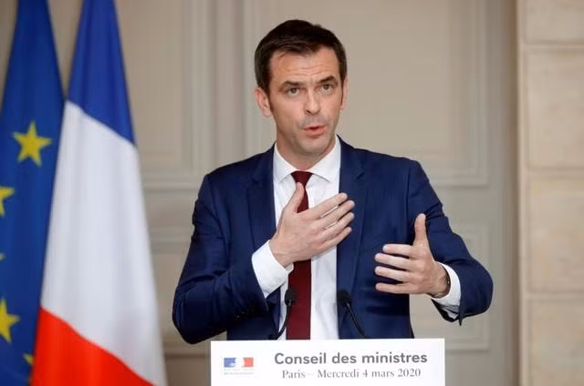 Bộ trưởng Y tế Pháp Olivier Veran . Ảnh: Reuters