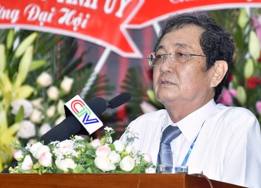 Phó Chủ tịch Hội Nhà báo Việt Nam, ông Nguyễn Bé phát biểu chỉ đạo tại Đại hội. Ảnh Trần Nguyên
