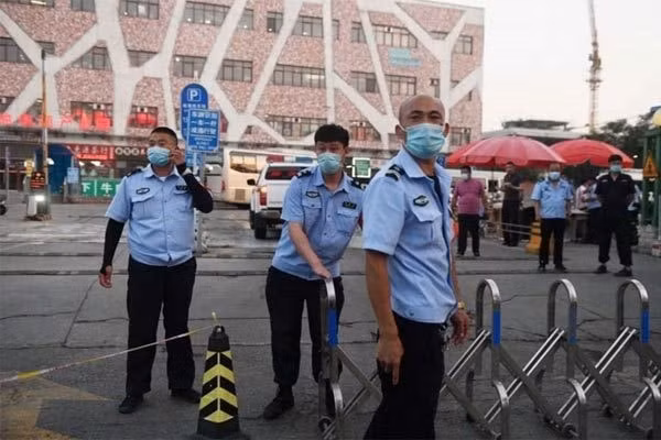 Gia tăng bệnh nhân Covid-19 tại Bắc Kinh. Ảnh: TL.